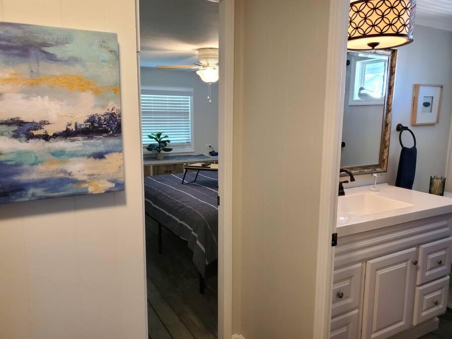 הוילה טבארס 3 Bed, 2 Bath, Waterfront, Dock, Large Driveway מראה חיצוני תמונה