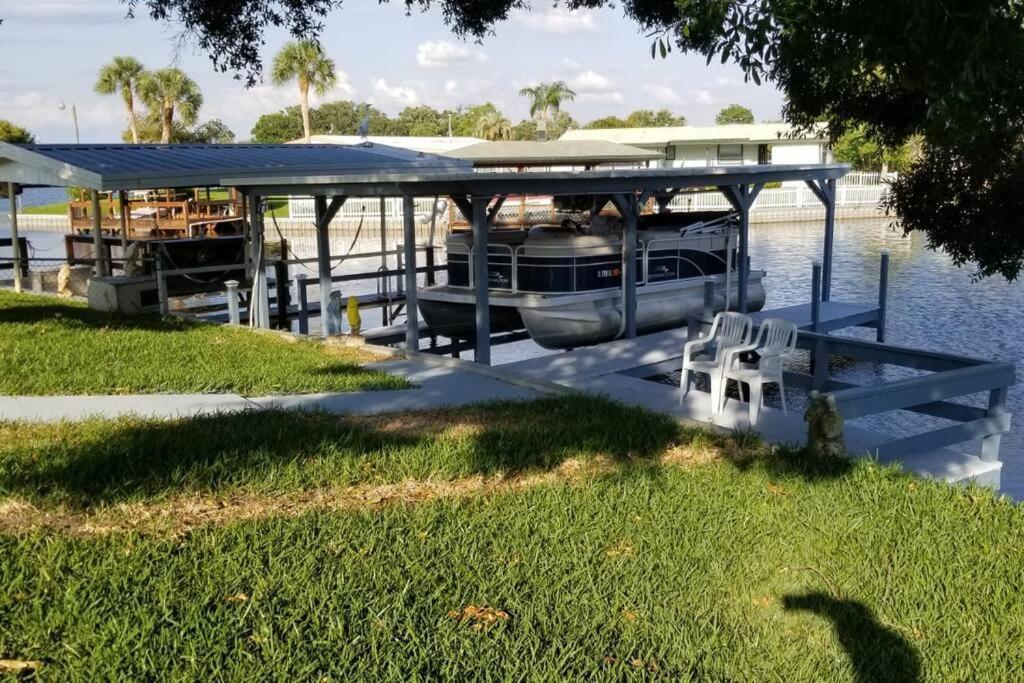 הוילה טבארס 3 Bed, 2 Bath, Waterfront, Dock, Large Driveway מראה חיצוני תמונה