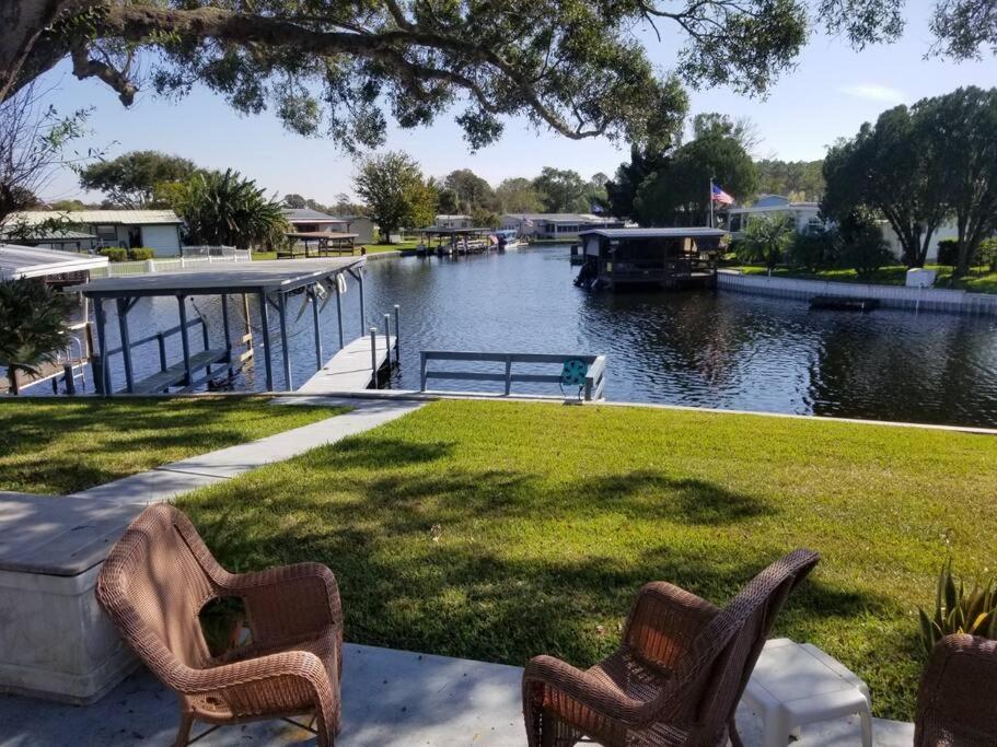 הוילה טבארס 3 Bed, 2 Bath, Waterfront, Dock, Large Driveway מראה חיצוני תמונה